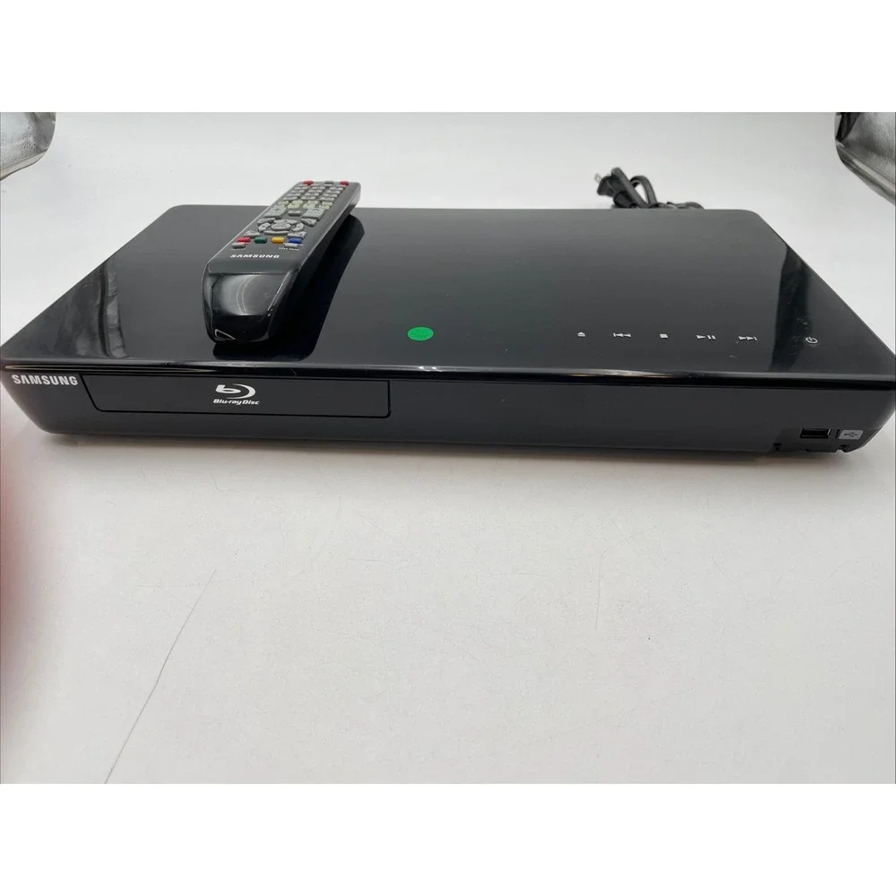 Samsung DVD  BD-P3600 1080p Blu-Ray Player Wireless Lan PC Streaming w/Remote
